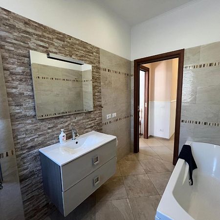 -5 Min From Bus Stop-Free Parking Rome Exterior photo